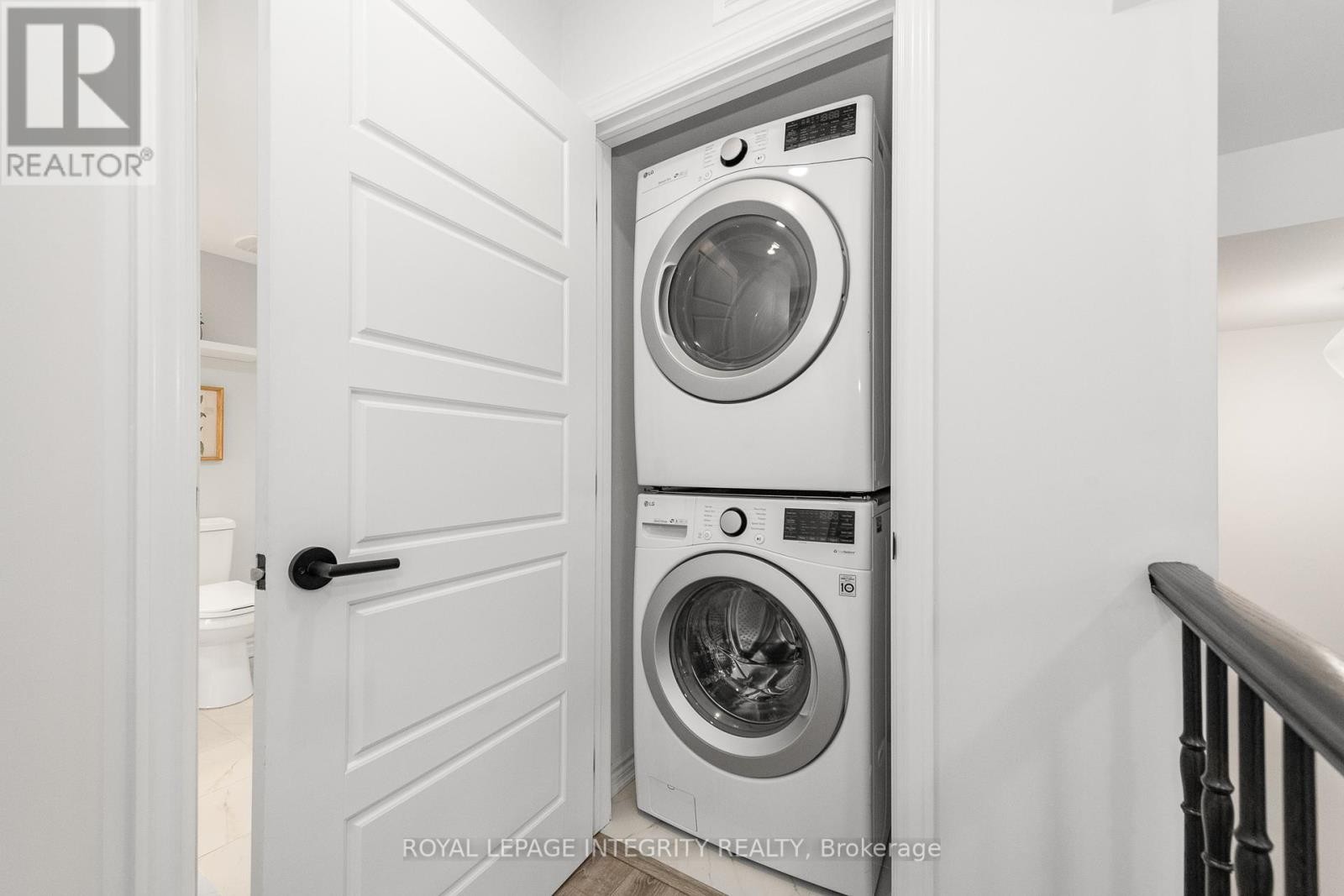 












138 - 541 TAKAMOSE PRIVATE

,
Ottawa,




Ontario
K1K5A5

