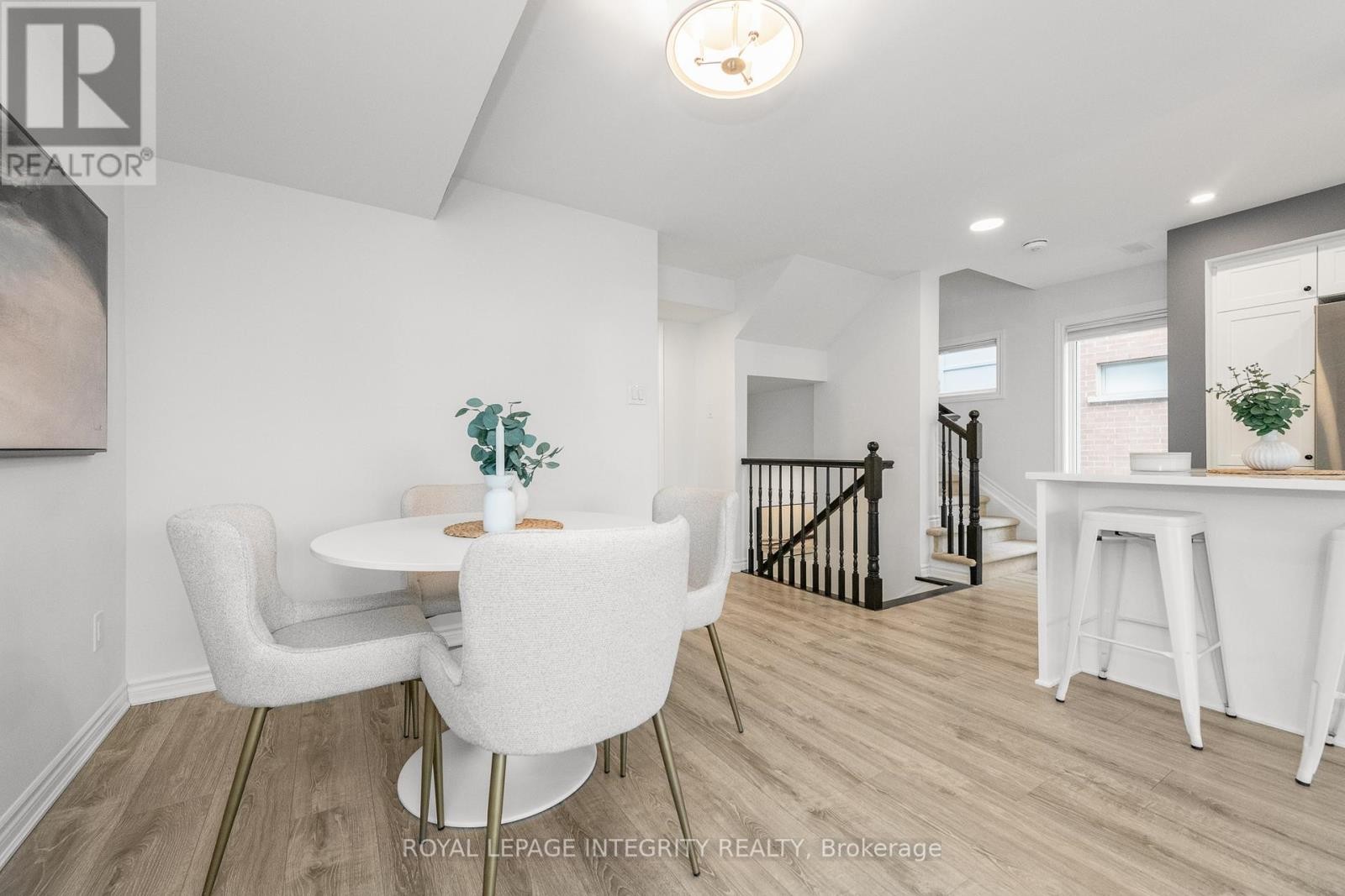 












138 - 541 TAKAMOSE PRIVATE

,
Ottawa,




Ontario
K1K5A5


