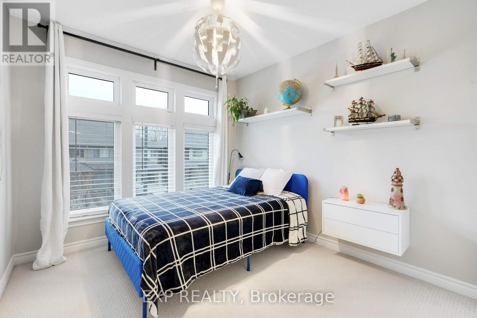 












529 STARGAZER CRESCENT

,
Ottawa,




Ontario
K4M0H2

