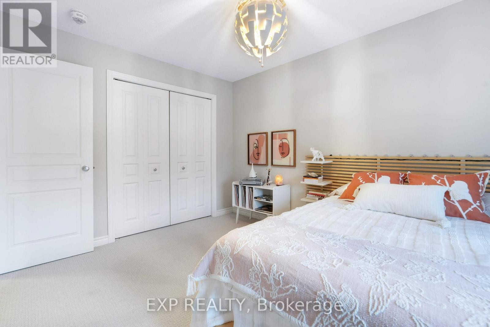 












529 STARGAZER CRESCENT

,
Ottawa,




Ontario
K4M0H2

