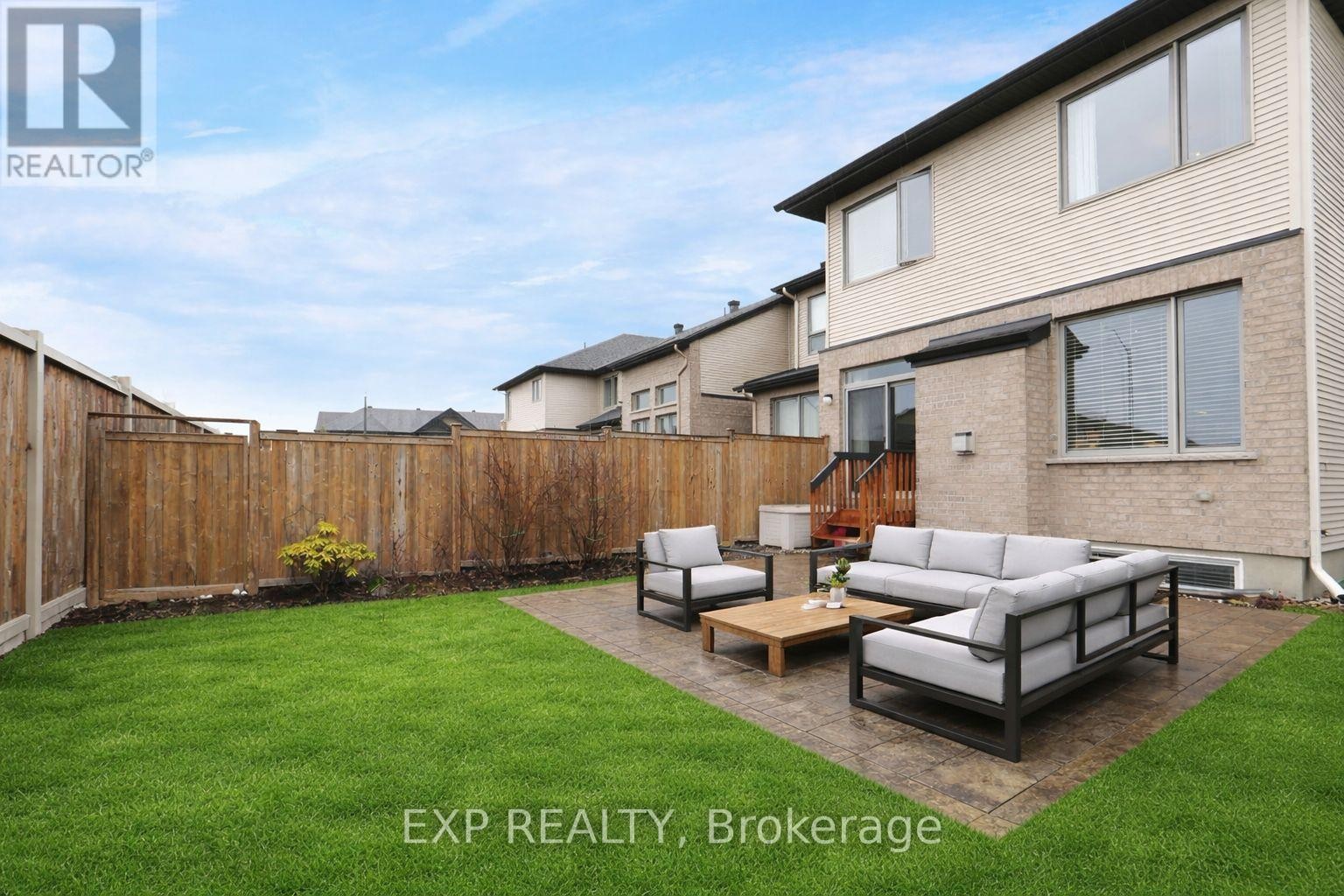 












529 STARGAZER CRESCENT

,
Ottawa,




Ontario
K4M0H2

