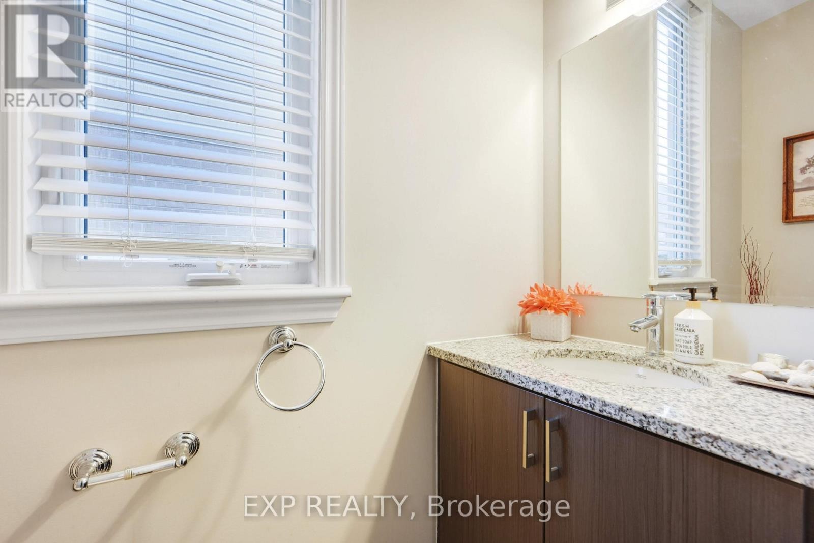 












529 STARGAZER CRESCENT

,
Ottawa,




Ontario
K4M0H2

