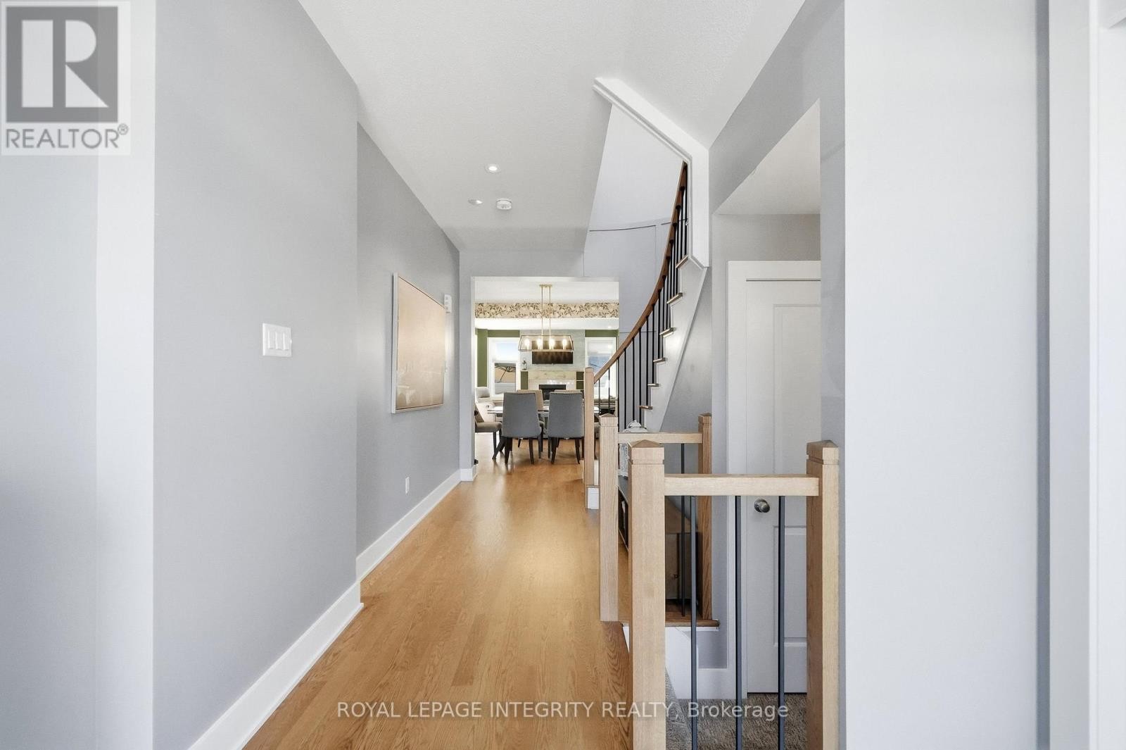 












525 YELLOW BIRCH STREET

,
Ottawa,




Ontario
K1W0J3

