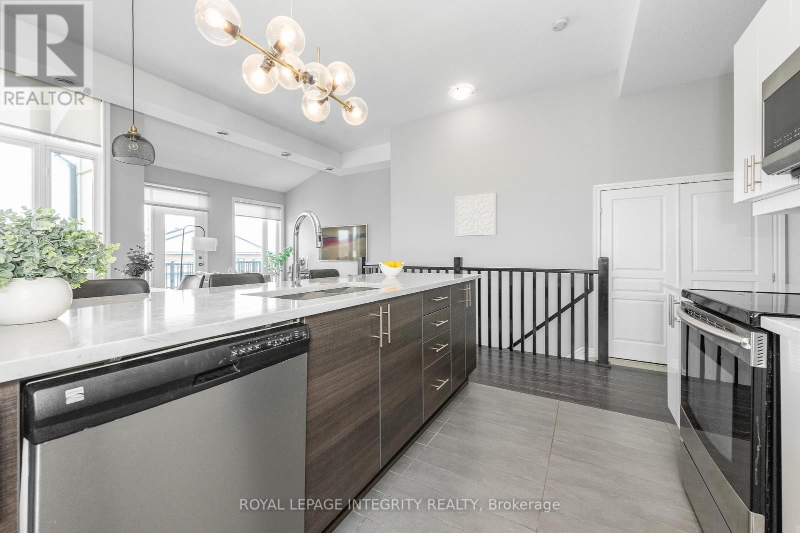 












49 - 113 POPLIN STREET

,
Ottawa,




Ontario
K4M0G7

