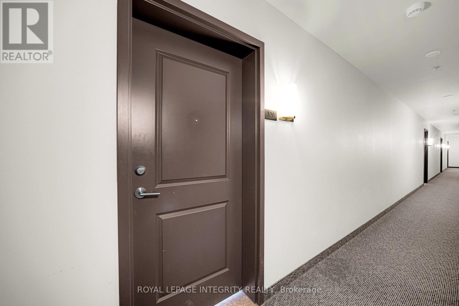 












320 - 429 KENT STREET

,
Ottawa,




Ontario
K2P1B5

