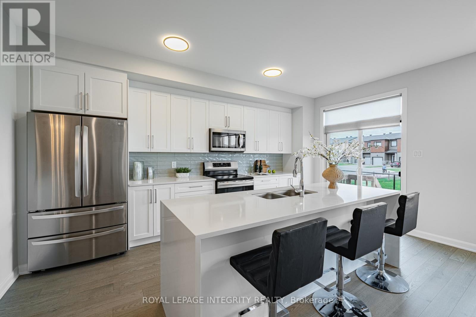 












148 NAMASTE WALK

,
Ottawa,




Ontario
K2J6Z4

