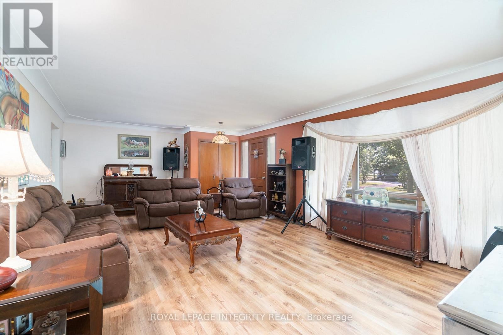 












5801 BOSSERT ROAD

,
Niagara Falls (Lyons Creek),




Ontario
L2E6S6

