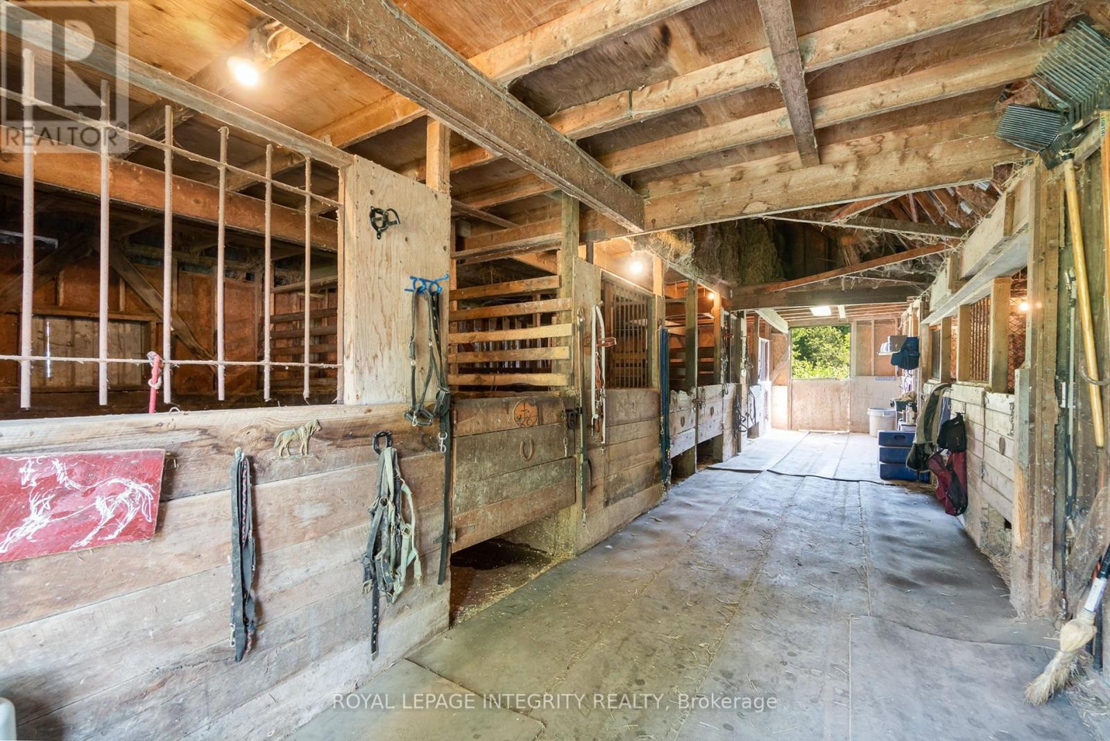 












5801 BOSSERT ROAD

,
Niagara Falls (Lyons Creek),




Ontario
L2E6S6

