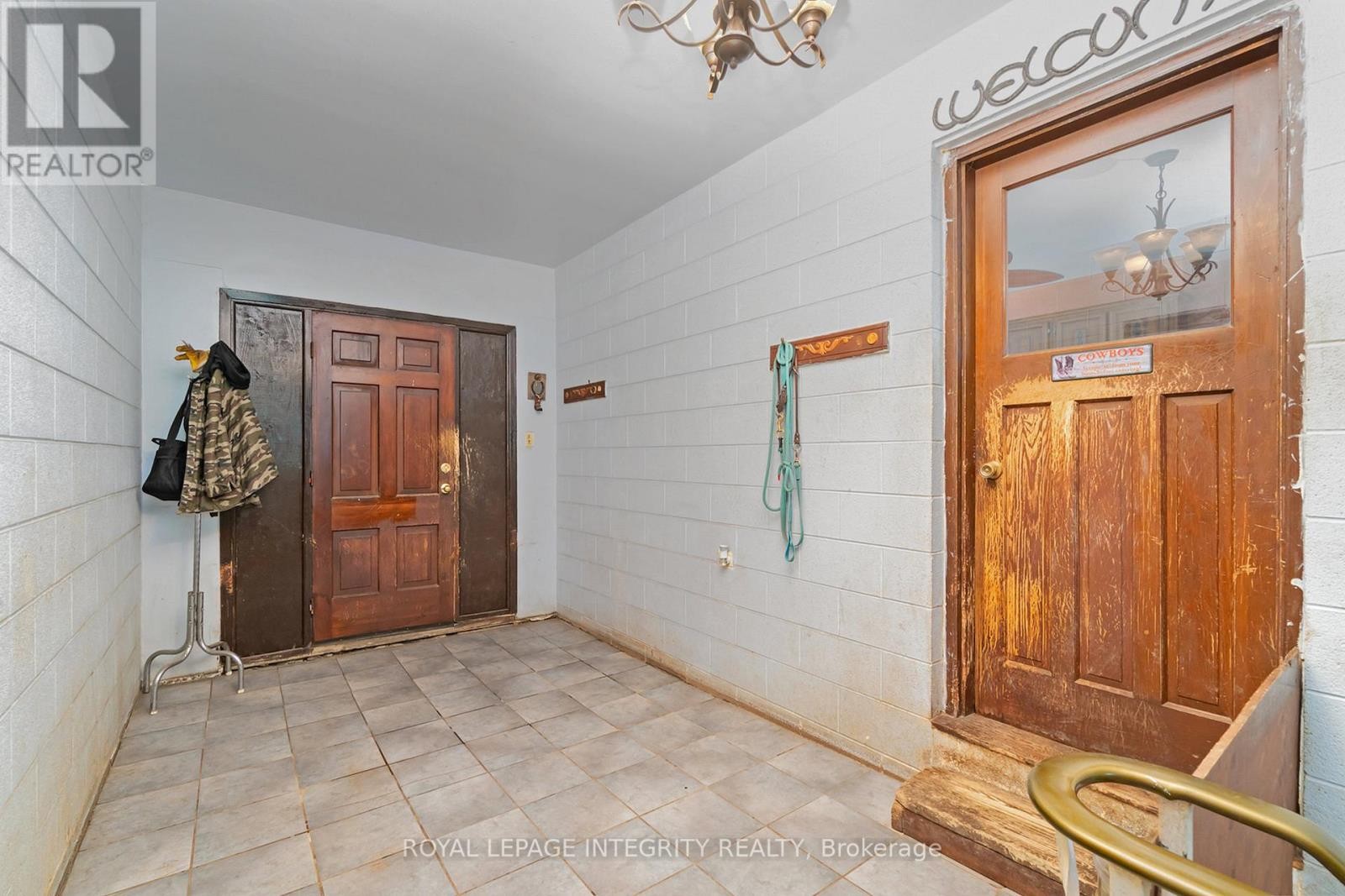 












5801 BOSSERT ROAD

,
Niagara Falls (Lyons Creek),




Ontario
L2E6S6

