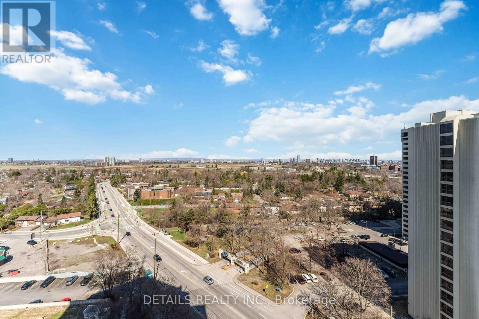 












1606 - 1380 PRINCE OF WALES DRIVE

,
Ottawa,




Ontario
K2C3N5


