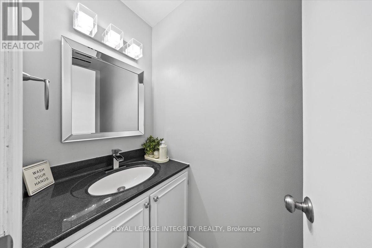 












C - 1771 LAMOUREUX DRIVE

,
Ottawa,




Ontario
K1E2N5

