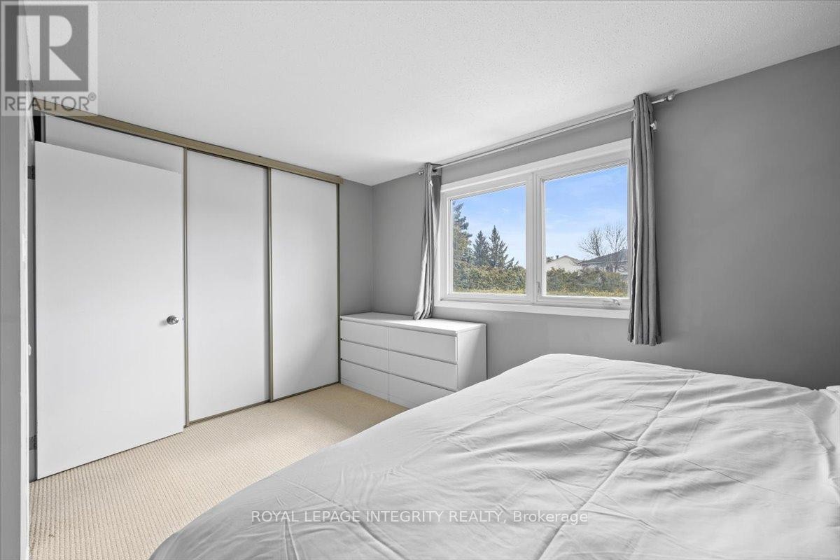 












C - 1771 LAMOUREUX DRIVE

,
Ottawa,




Ontario
K1E2N5

