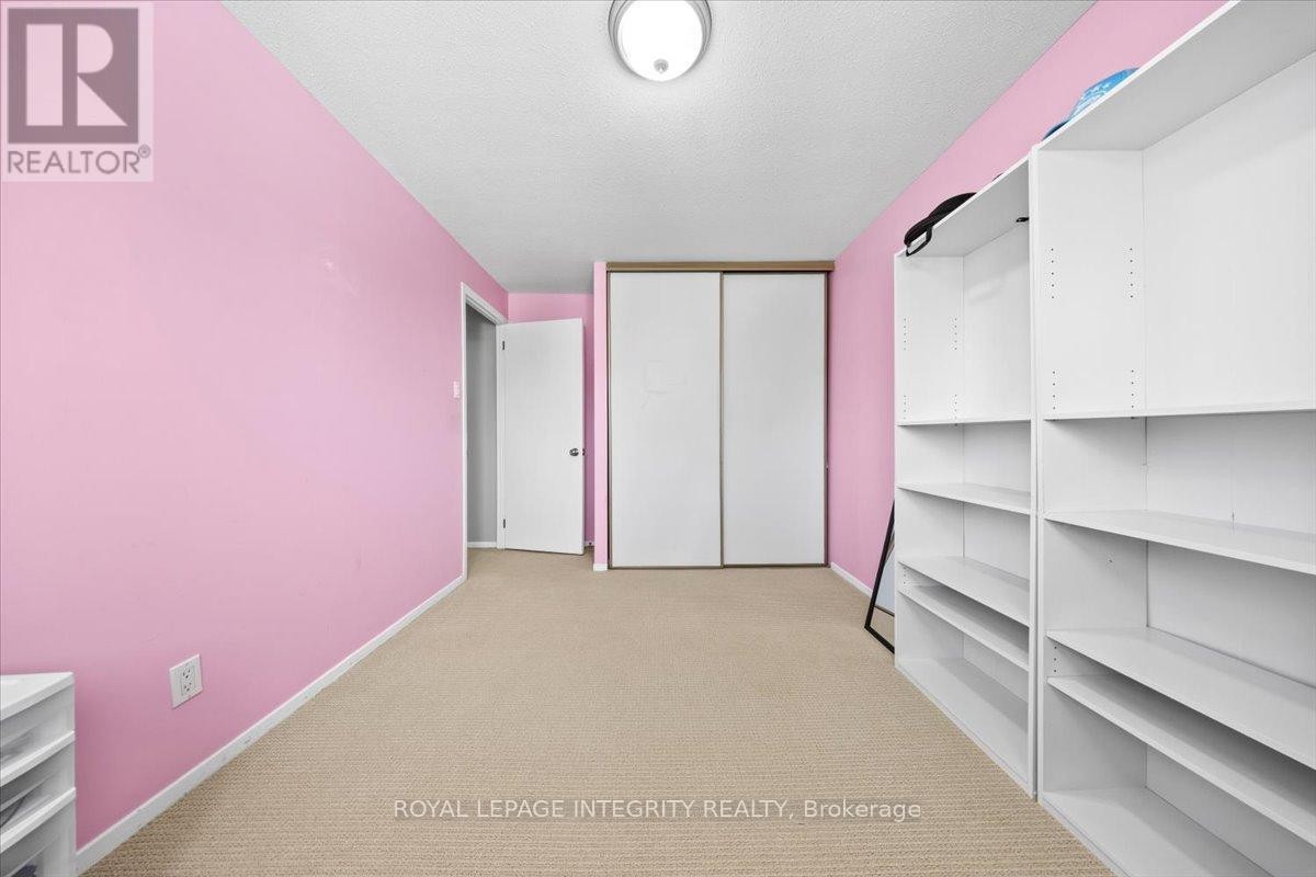 












C - 1771 LAMOUREUX DRIVE

,
Ottawa,




Ontario
K1E2N5

