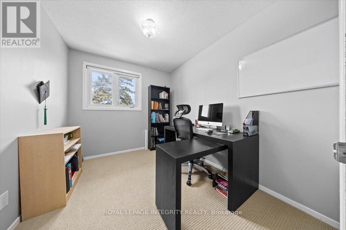 












C - 1771 LAMOUREUX DRIVE

,
Ottawa,




Ontario
K1E2N5

