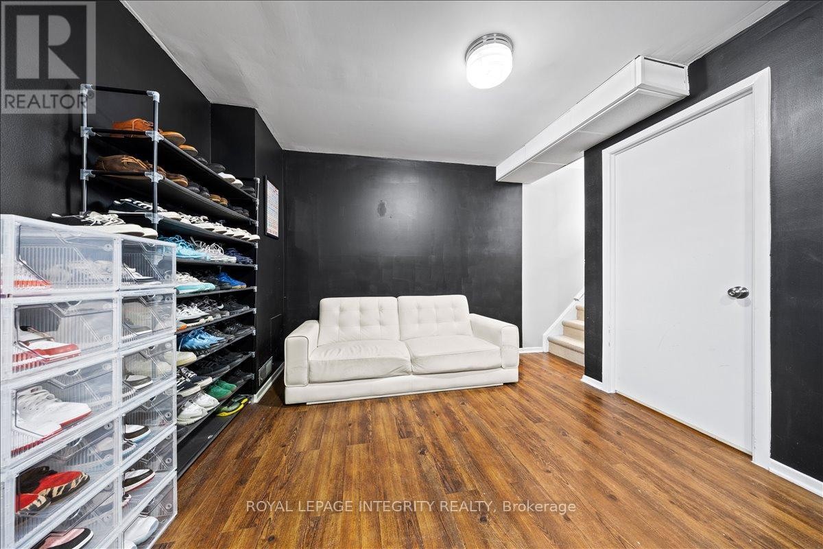 












C - 1771 LAMOUREUX DRIVE

,
Ottawa,




Ontario
K1E2N5

