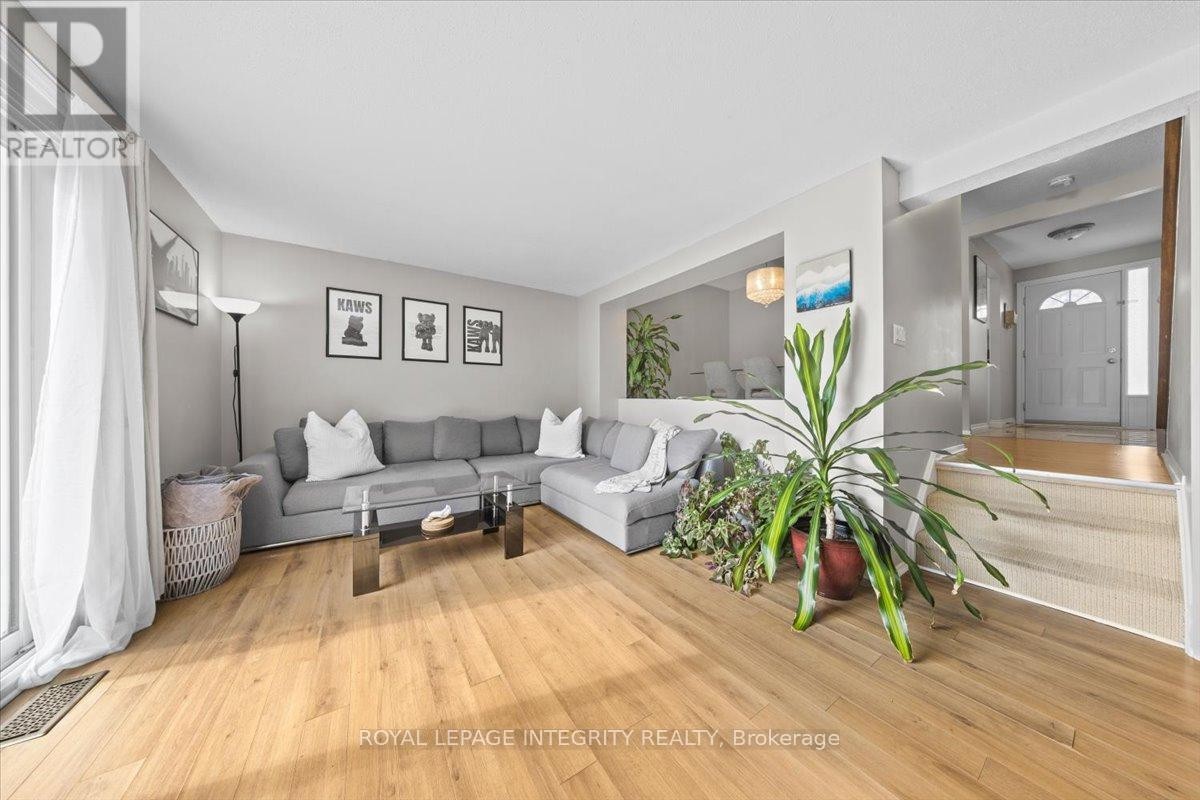 












C - 1771 LAMOUREUX DRIVE

,
Ottawa,




Ontario
K1E2N5

