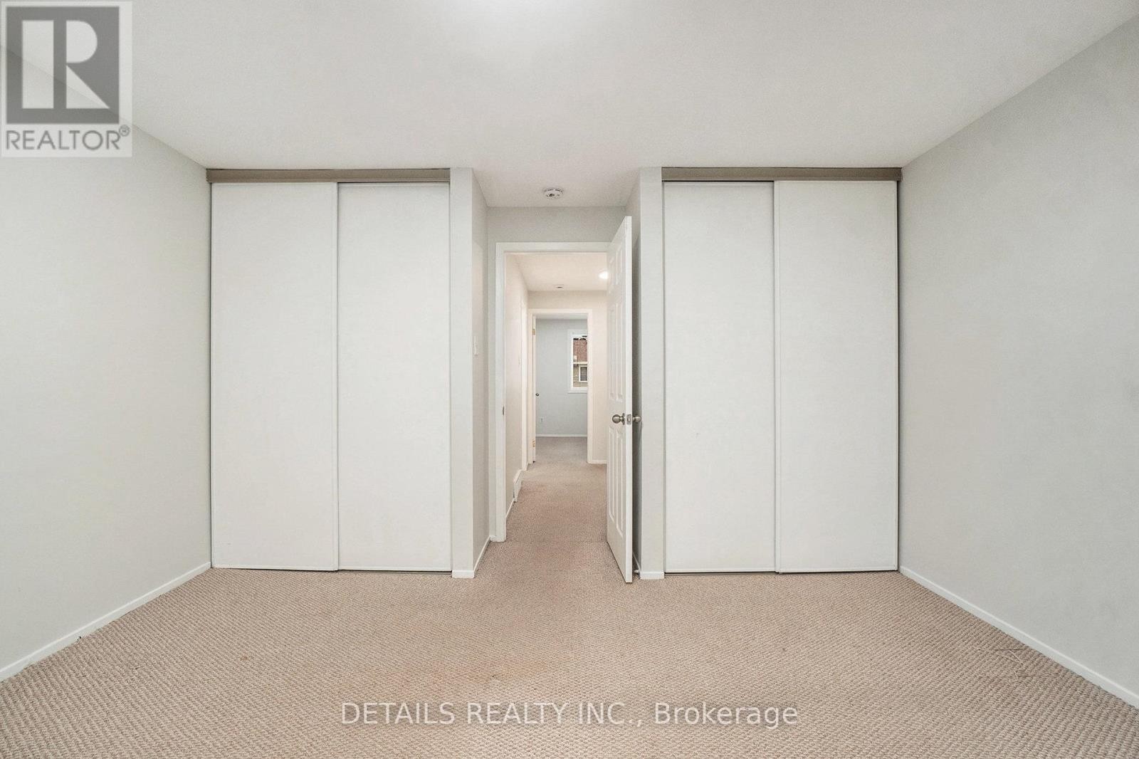 












144D VALLEY STREAM DRIVE

,
Ottawa,




Ontario
K2H9C6

