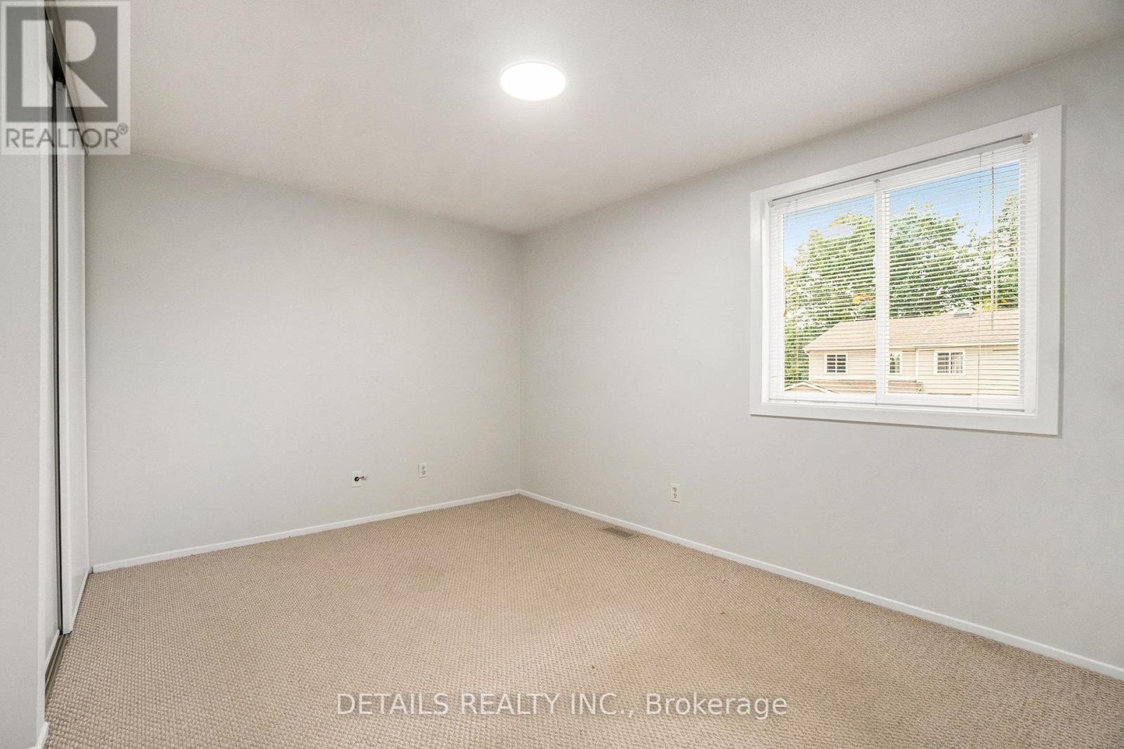 












144D VALLEY STREAM DRIVE

,
Ottawa,




Ontario
K2H9C6

