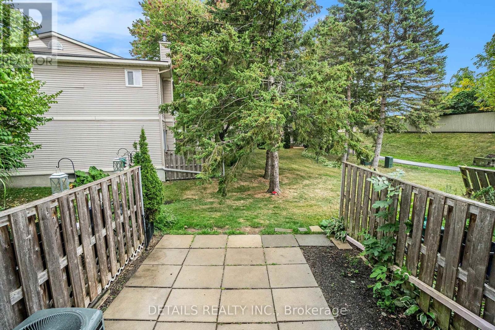 












144D VALLEY STREAM DRIVE

,
Ottawa,




Ontario
K2H9C6

