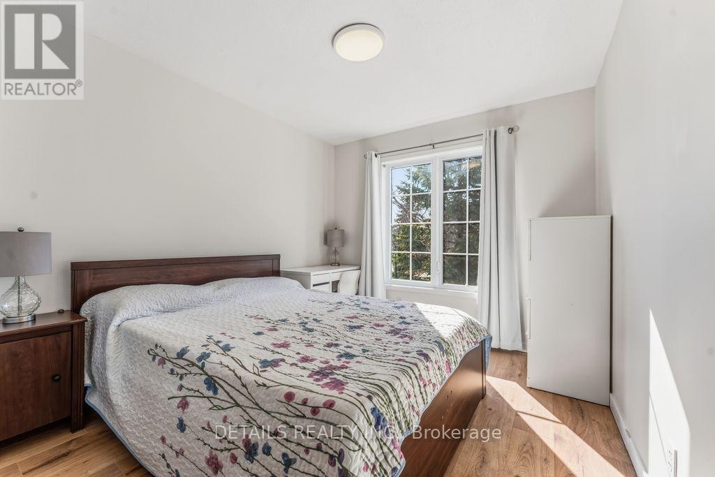 












8 WIMBLEDON WAY

,
Ottawa,




Ontario
K2K3J2

