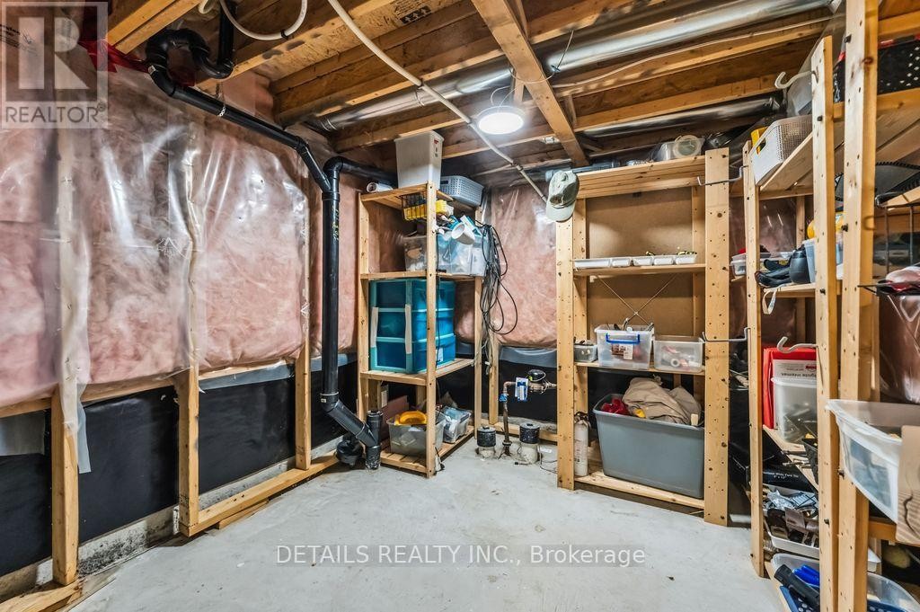 












8 WIMBLEDON WAY

,
Ottawa,




Ontario
K2K3J2

