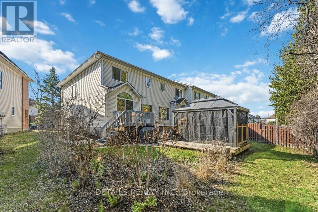 












8 WIMBLEDON WAY

,
Ottawa,




Ontario
K2K3J2

