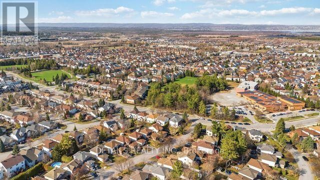 












8 WIMBLEDON WAY

,
Ottawa,




Ontario
K2K3J2

