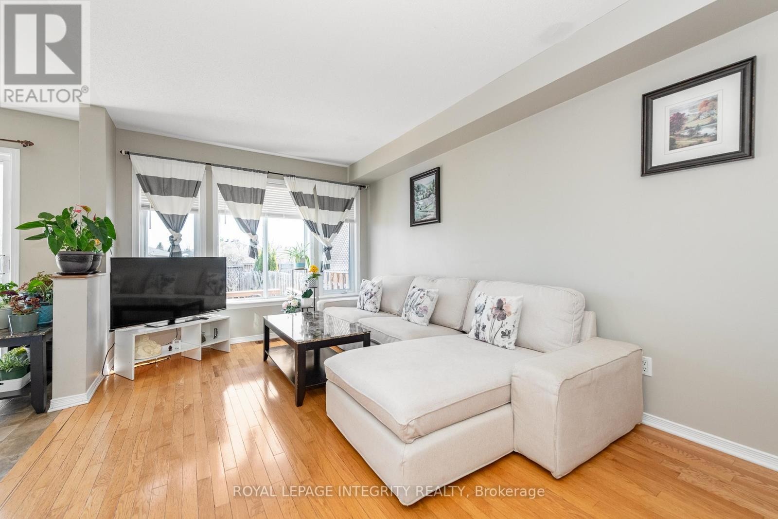 












915 SCHOONER CRESCENT

,
Ottawa,




Ontario
K1V1Y3

