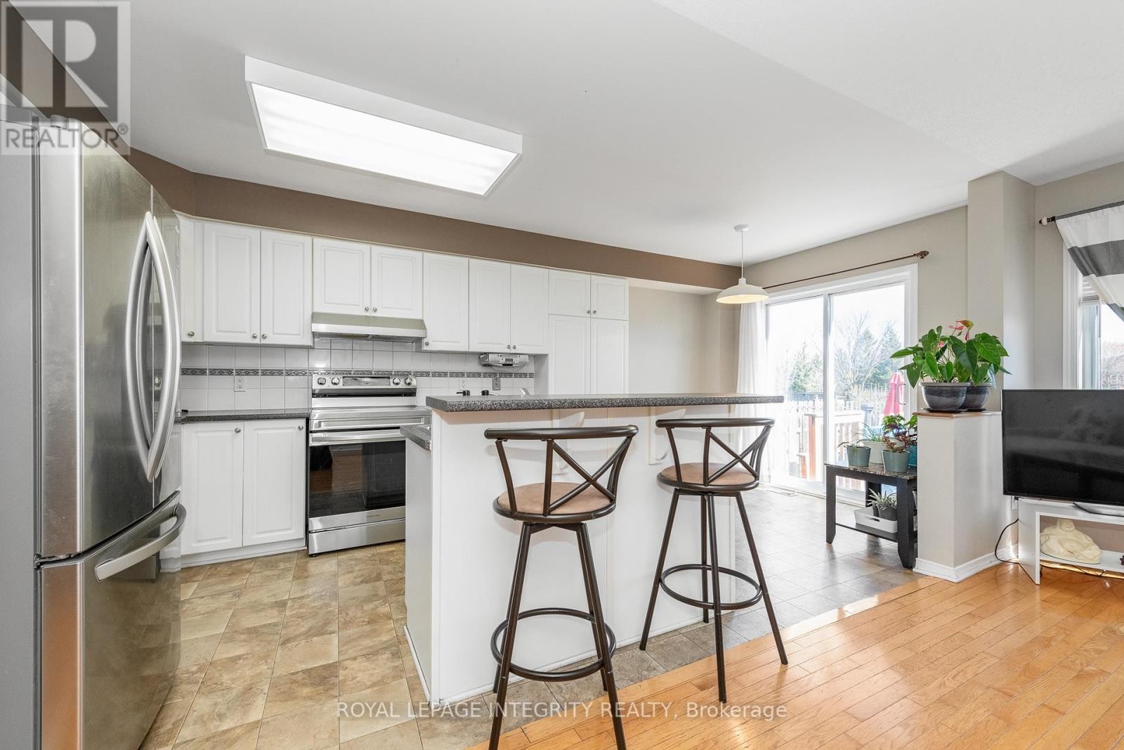 












915 SCHOONER CRESCENT

,
Ottawa,




Ontario
K1V1Y3

