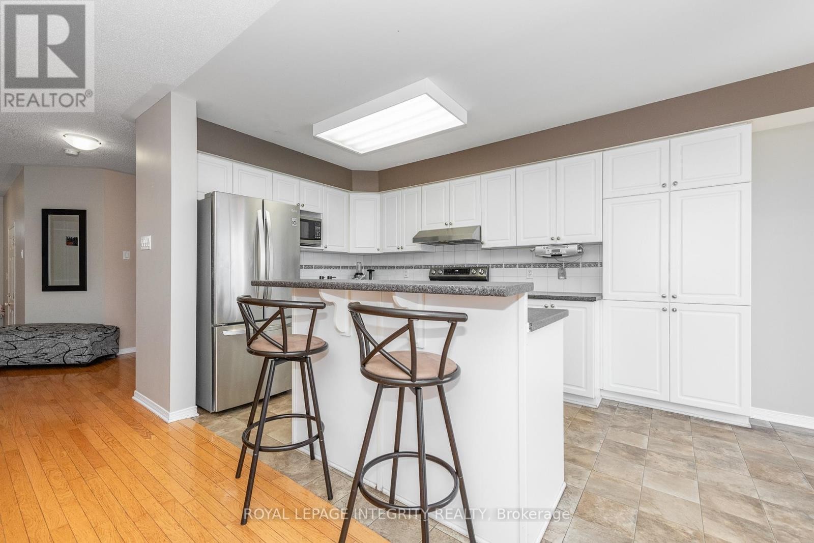 












915 SCHOONER CRESCENT

,
Ottawa,




Ontario
K1V1Y3

