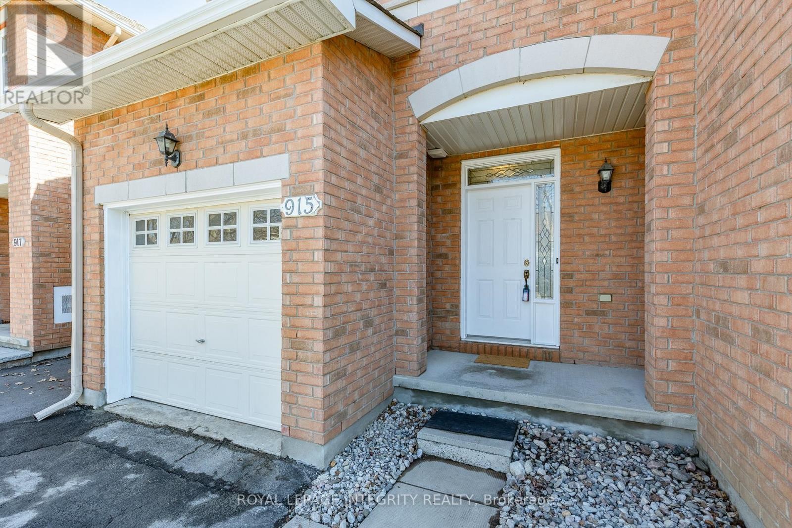 












915 SCHOONER CRESCENT

,
Ottawa,




Ontario
K1V1Y3

