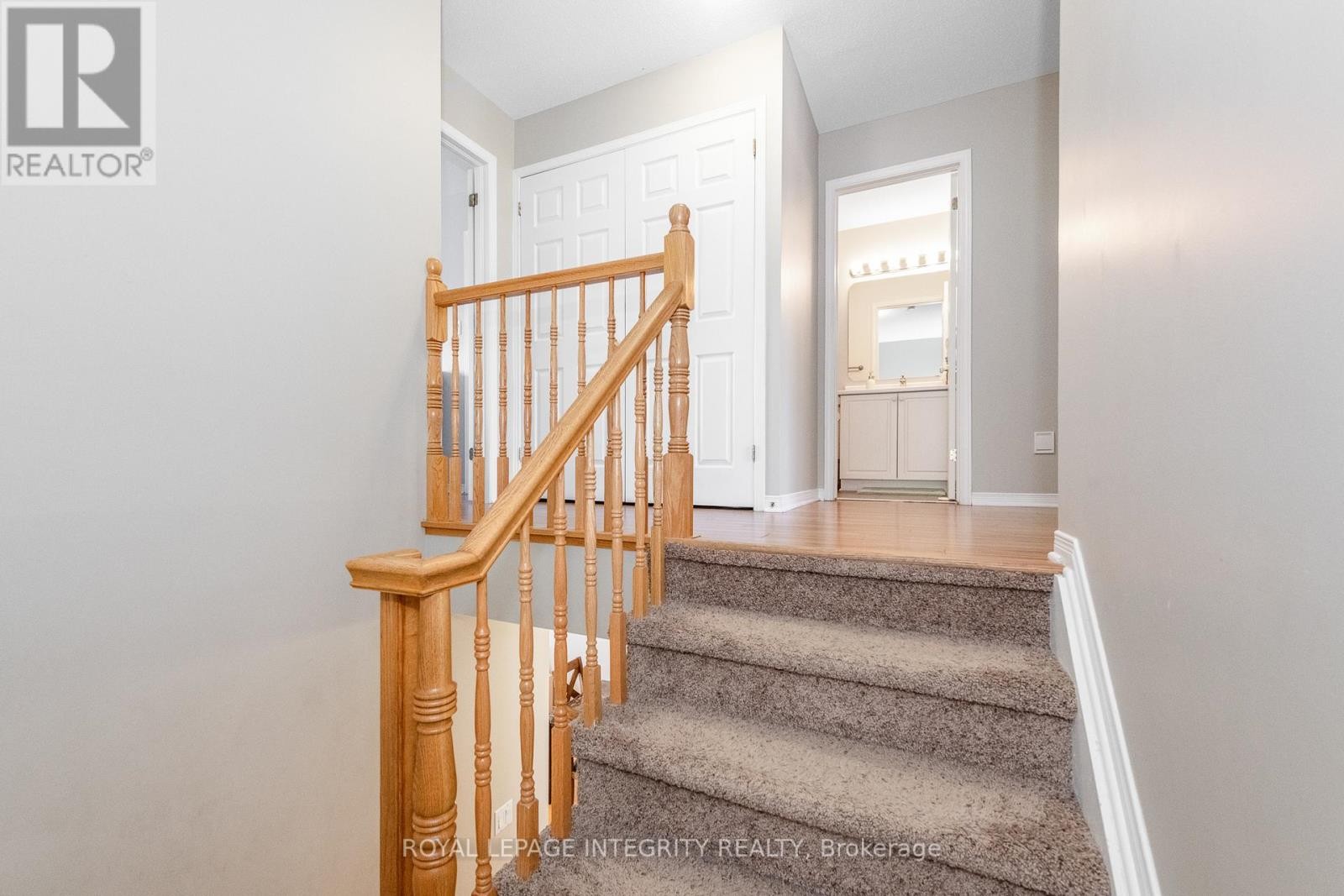 












915 SCHOONER CRESCENT

,
Ottawa,




Ontario
K1V1Y3

