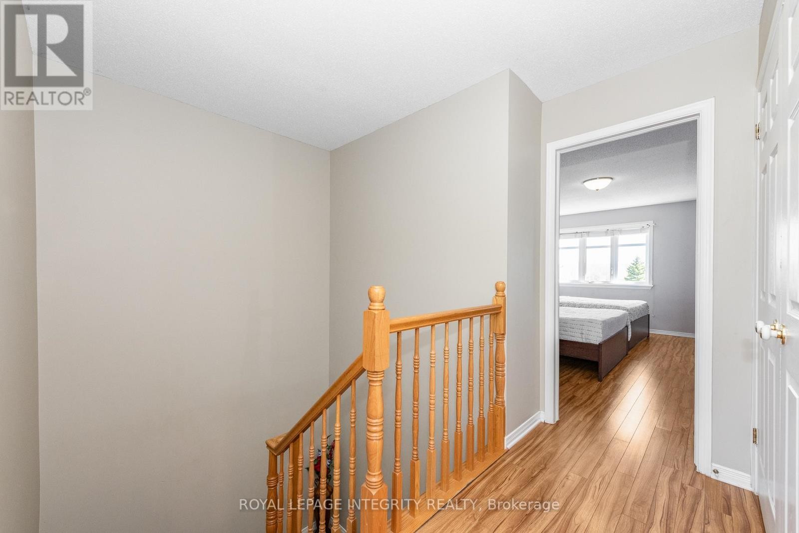 












915 SCHOONER CRESCENT

,
Ottawa,




Ontario
K1V1Y3

