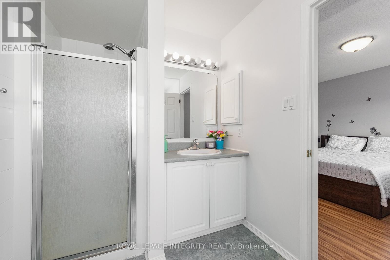 












915 SCHOONER CRESCENT

,
Ottawa,




Ontario
K1V1Y3

