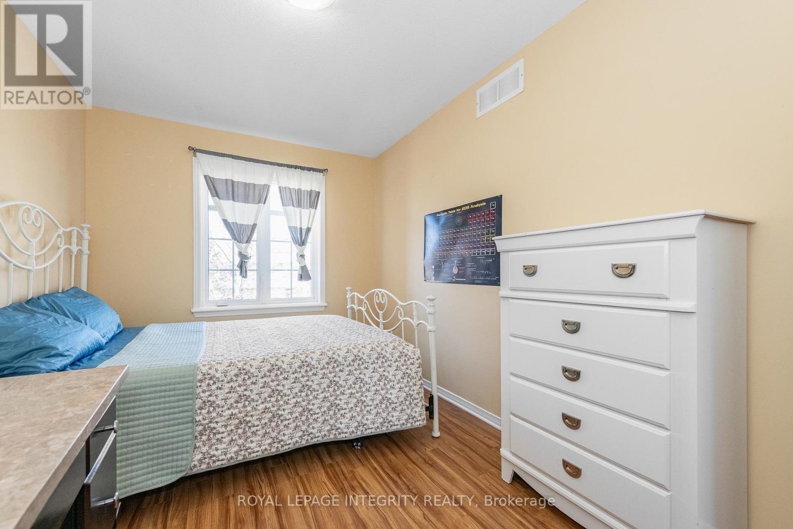 












915 SCHOONER CRESCENT

,
Ottawa,




Ontario
K1V1Y3


