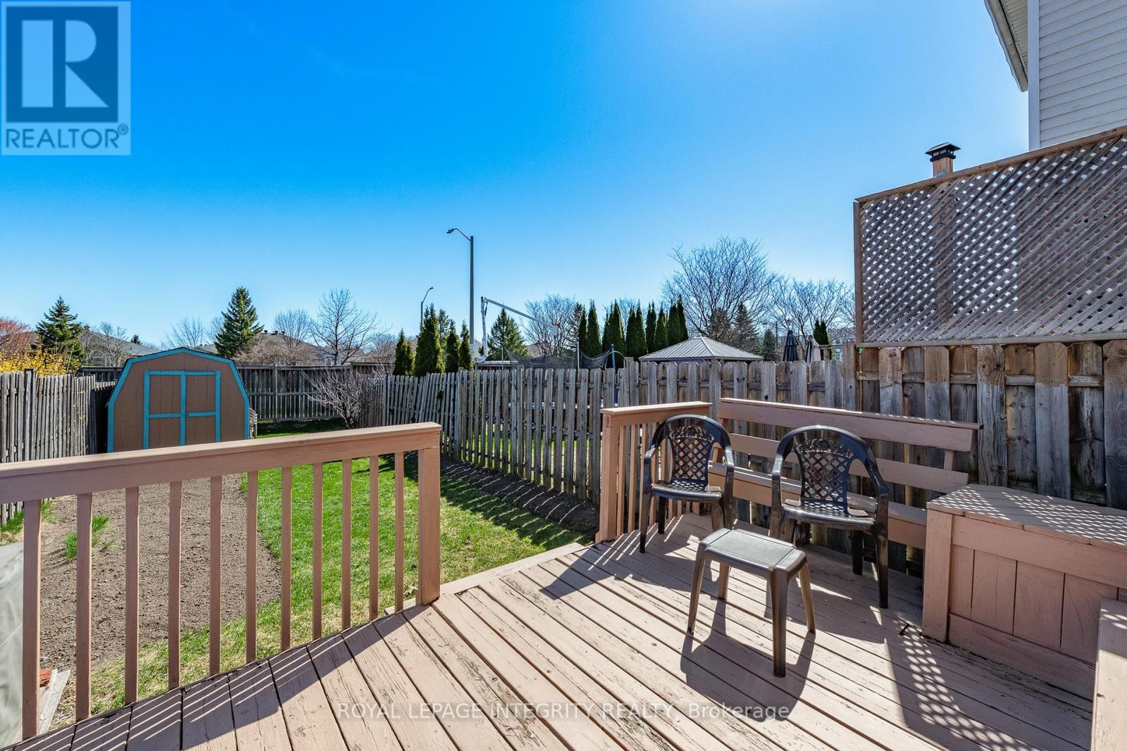 












915 SCHOONER CRESCENT

,
Ottawa,




Ontario
K1V1Y3

