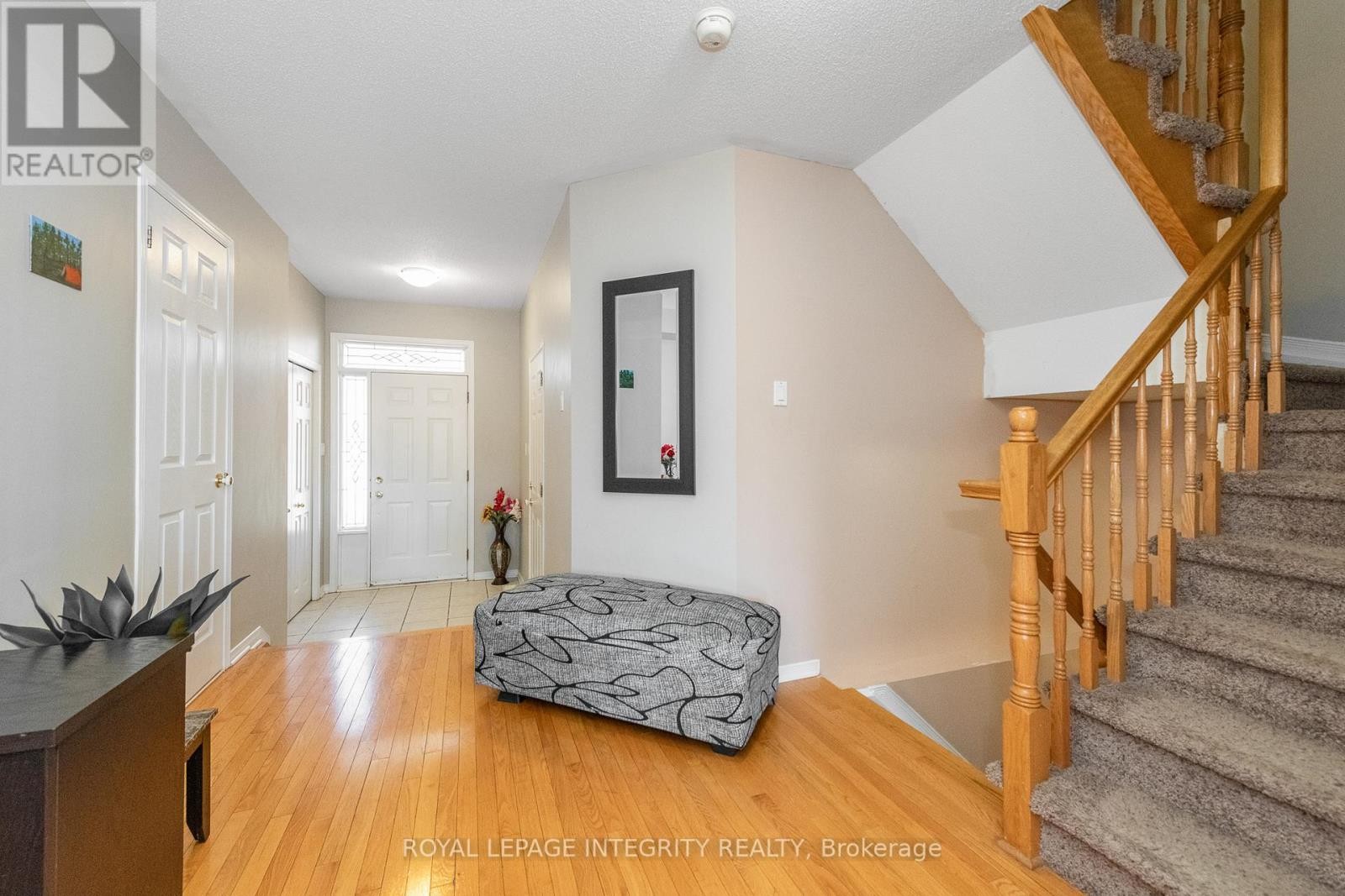 












915 SCHOONER CRESCENT

,
Ottawa,




Ontario
K1V1Y3

