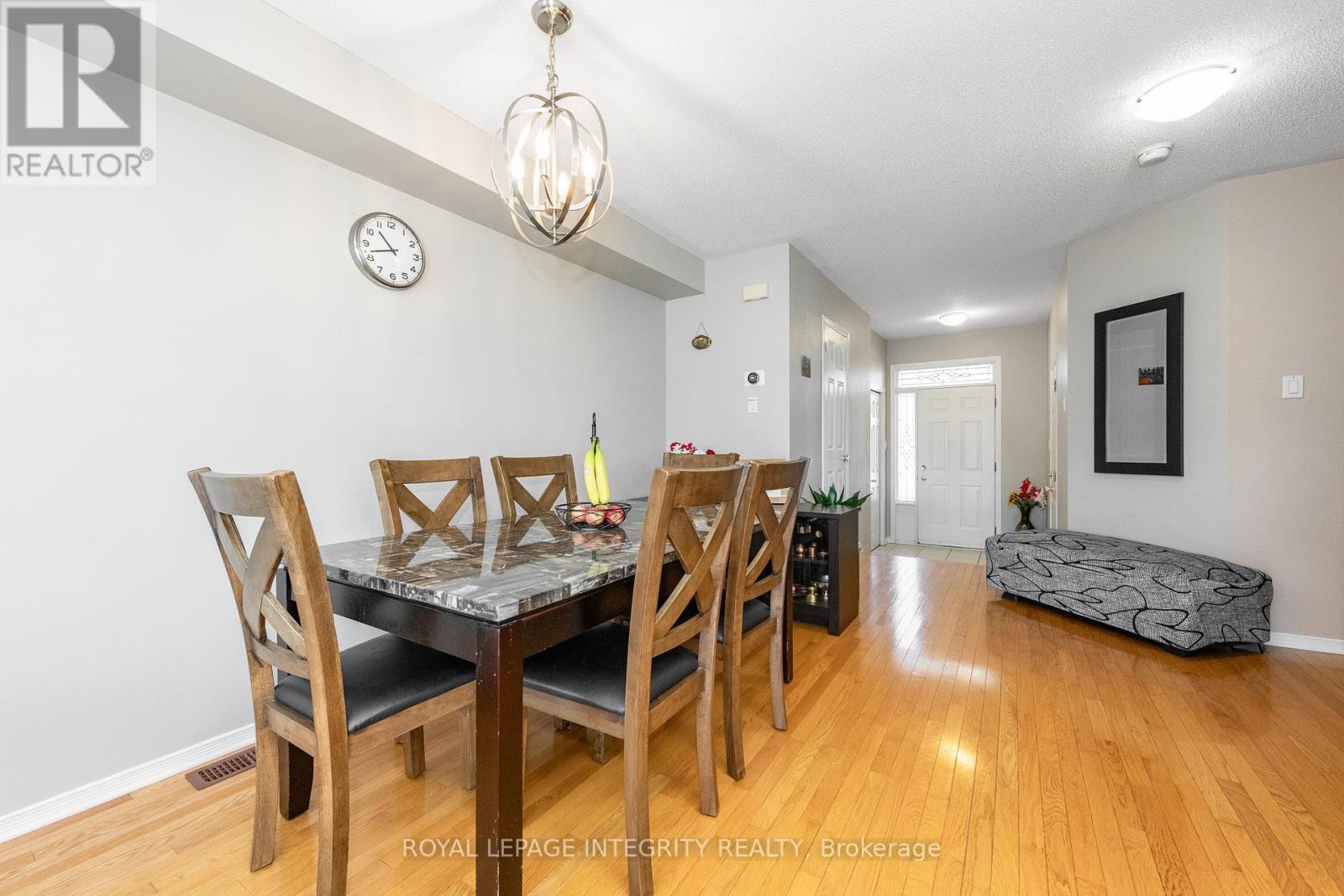 












915 SCHOONER CRESCENT

,
Ottawa,




Ontario
K1V1Y3

