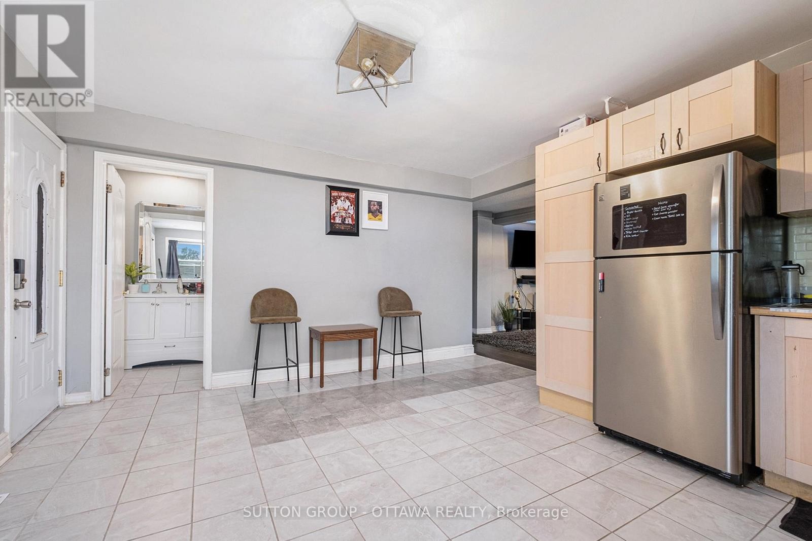 












1368 LABRIE AVENUE

,
Ottawa,




Ontario
K1B3M1


