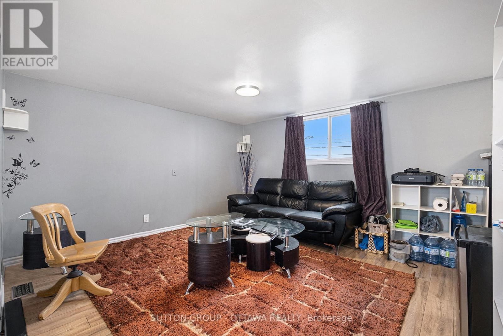 












1368 LABRIE AVENUE

,
Ottawa,




Ontario
K1B3M1

