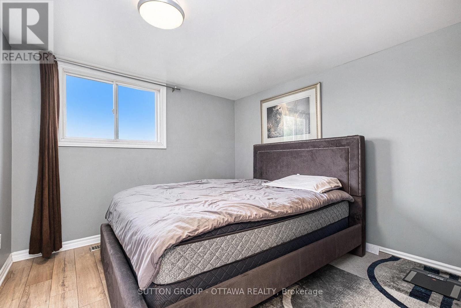 












1368 LABRIE AVENUE

,
Ottawa,




Ontario
K1B3M1

