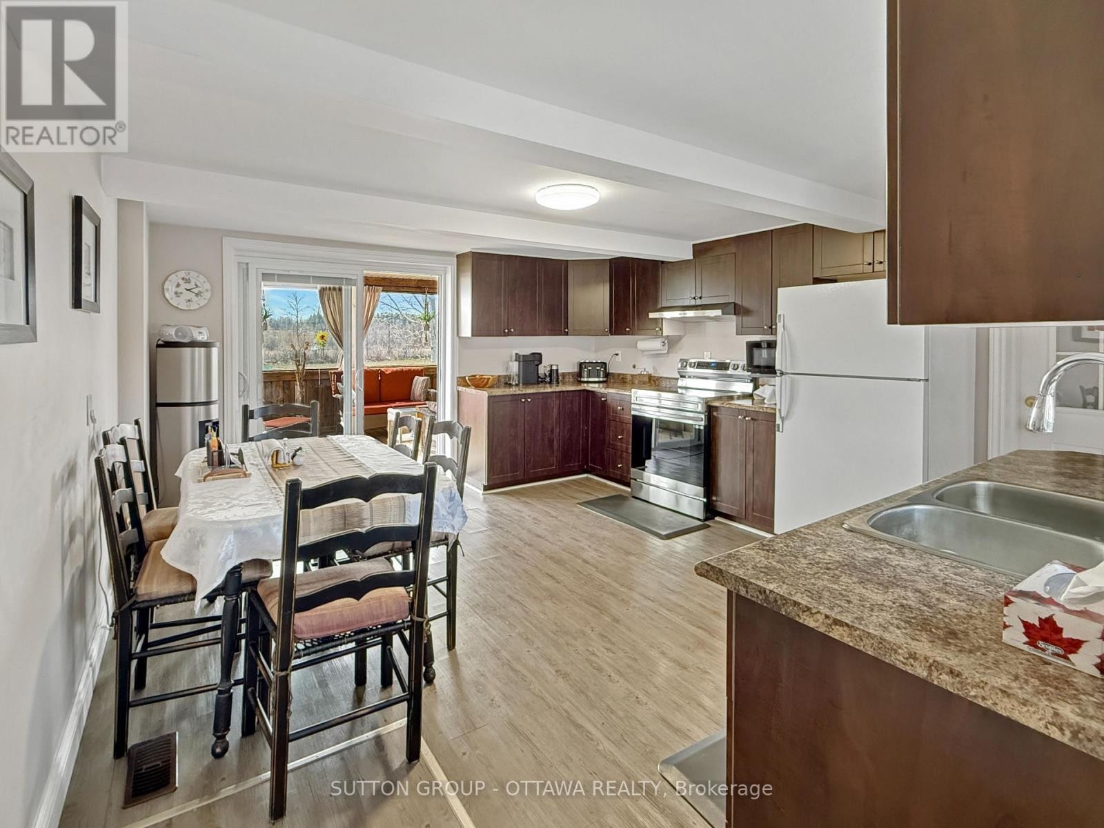 












17389 MCPHAIL ROAD

,
South Stormont,




Ontario
K0C2A0

