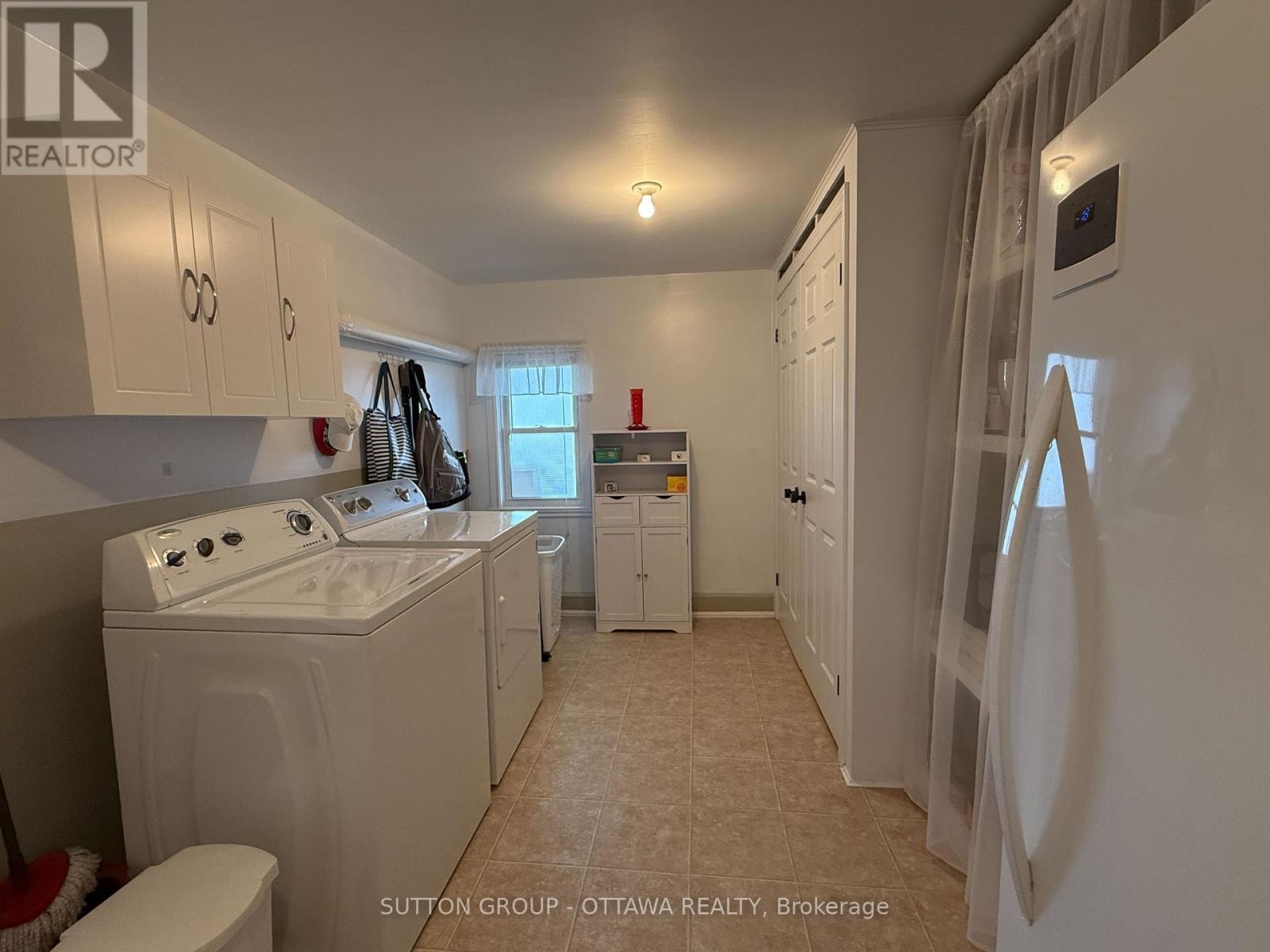 












17389 MCPHAIL ROAD

,
South Stormont,




Ontario
K0C2A0

