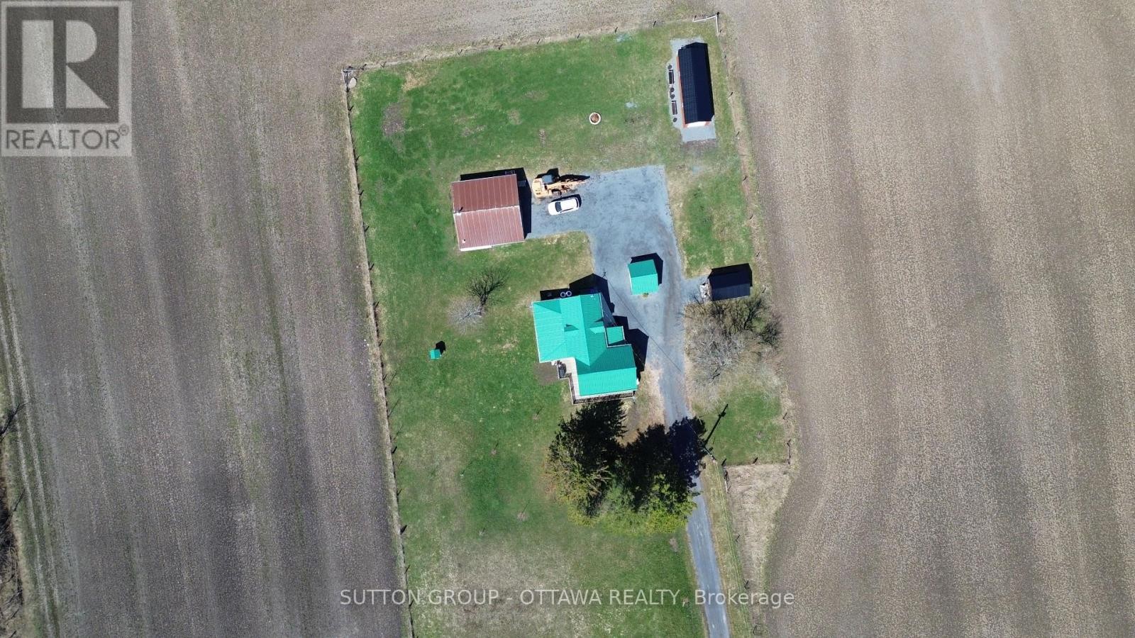 












17389 MCPHAIL ROAD

,
South Stormont,




Ontario
K0C2A0

