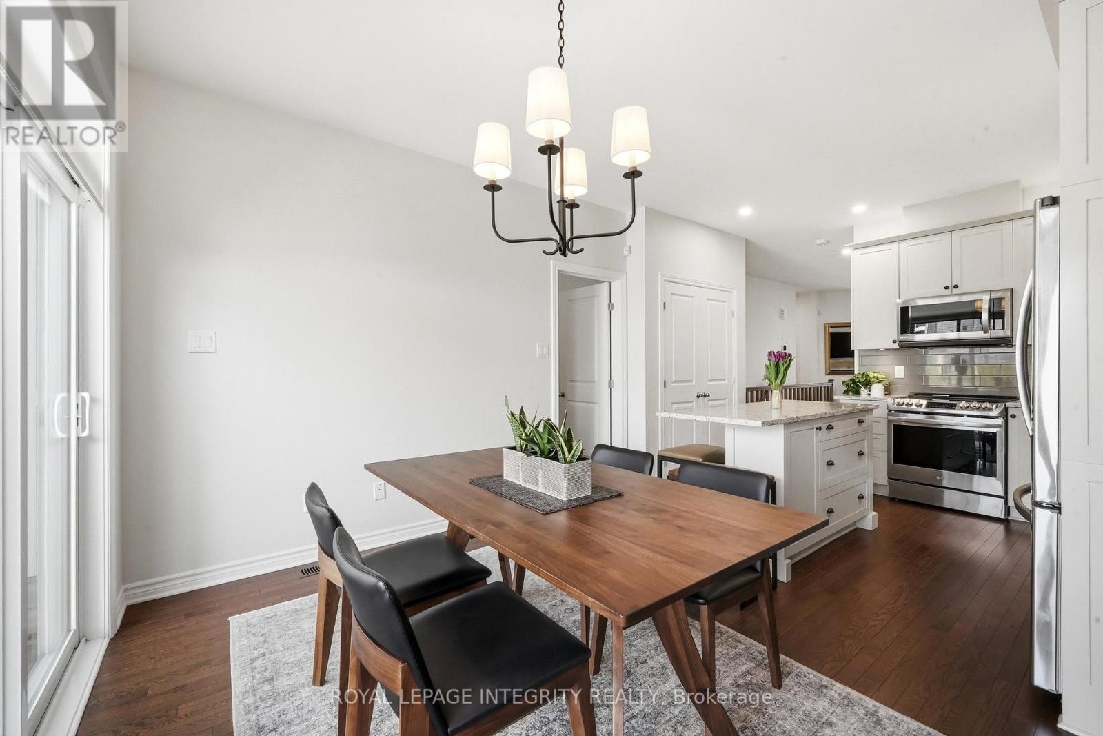












834 TEWIN CIRCLE

,
Ottawa,




Ontario
K4A1K2

