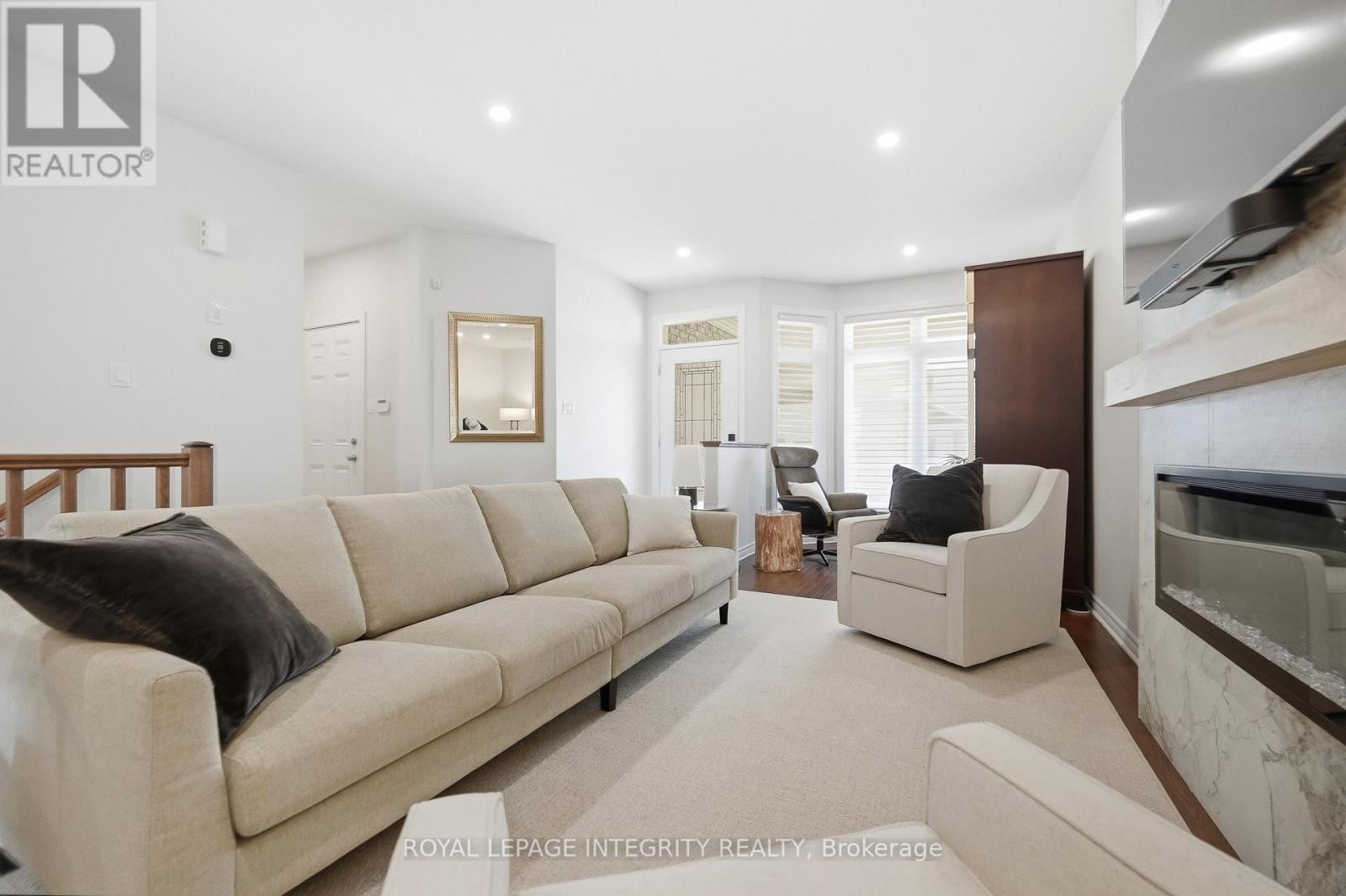 












834 TEWIN CIRCLE

,
Ottawa,




Ontario
K4A1K2

