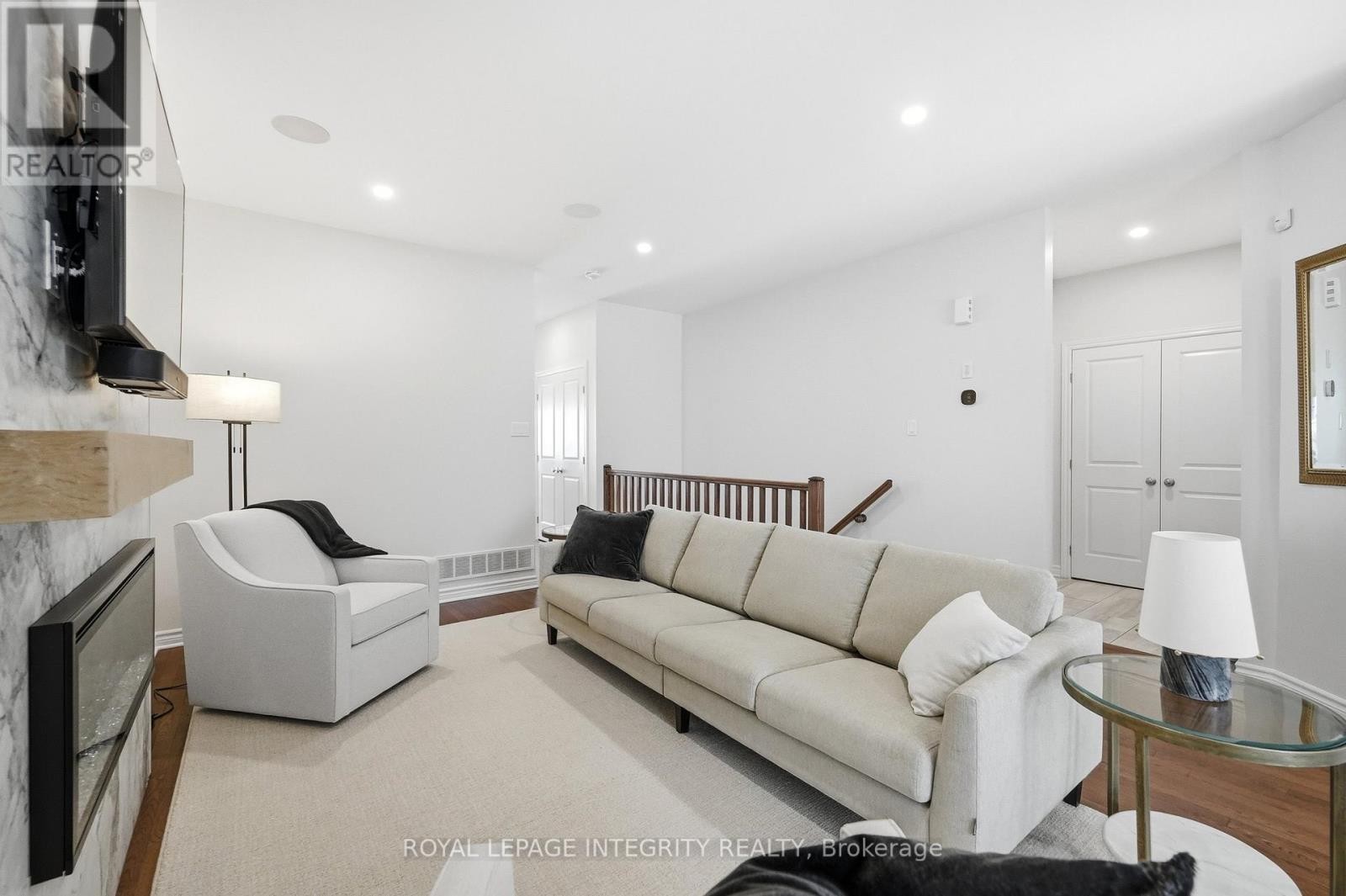












834 TEWIN CIRCLE

,
Ottawa,




Ontario
K4A1K2

