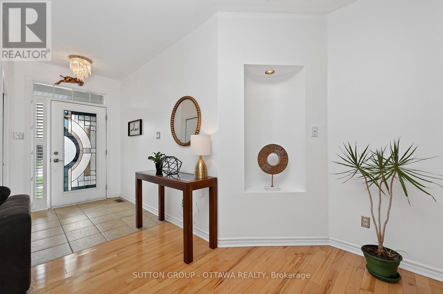 












4070 CANYON WALK DRIVE

,
Ottawa,




Ontario
K1V1W4

