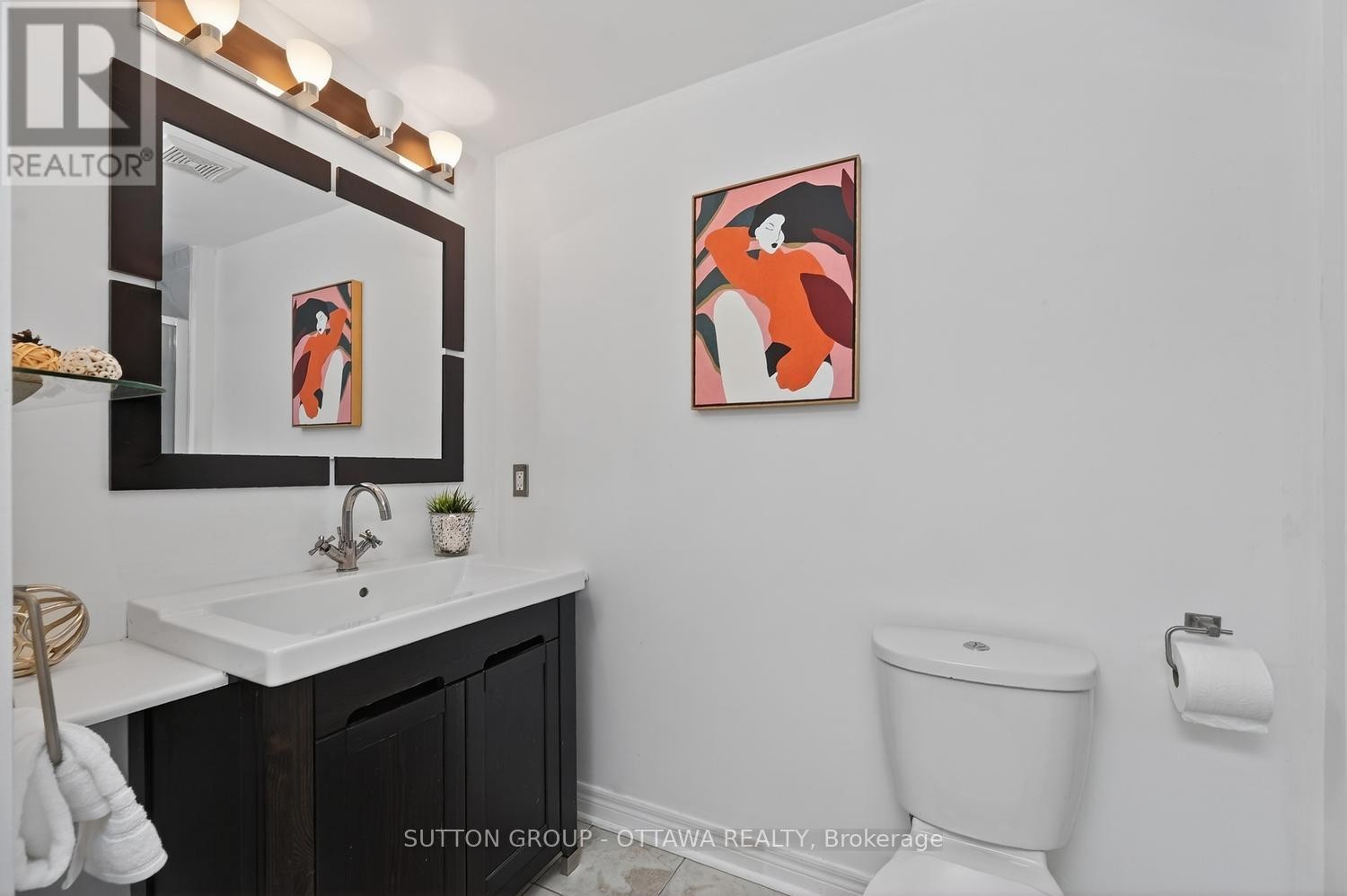












4070 CANYON WALK DRIVE

,
Ottawa,




Ontario
K1V1W4

