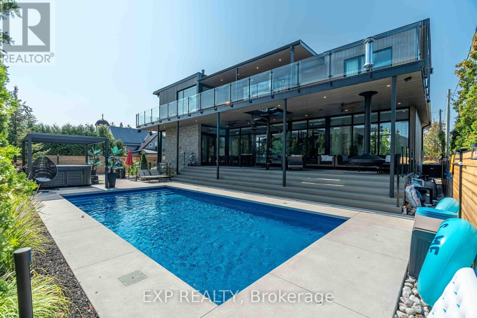 












1979 PRINCE OF WALES DRIVE

,
Ottawa,




Ontario
K2C3J7

